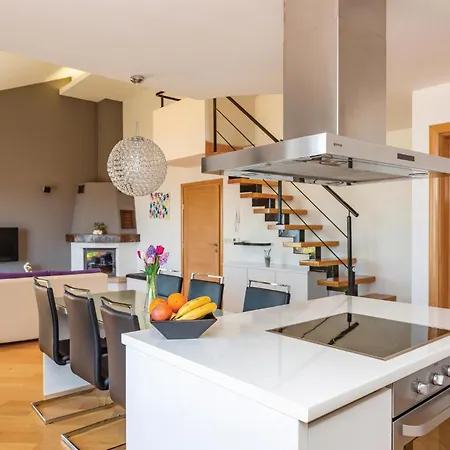 Put Zuke Croatia Makarska