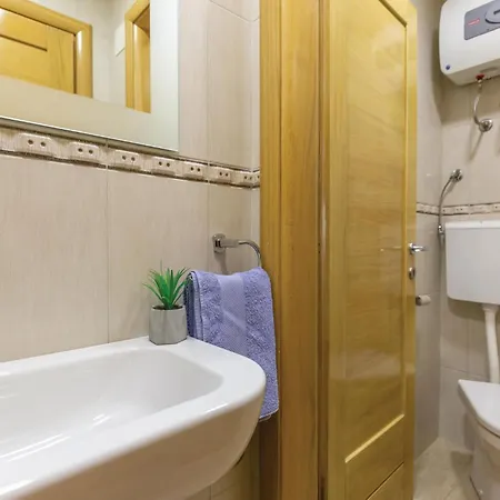 Put Zuke Croatia * Makarska